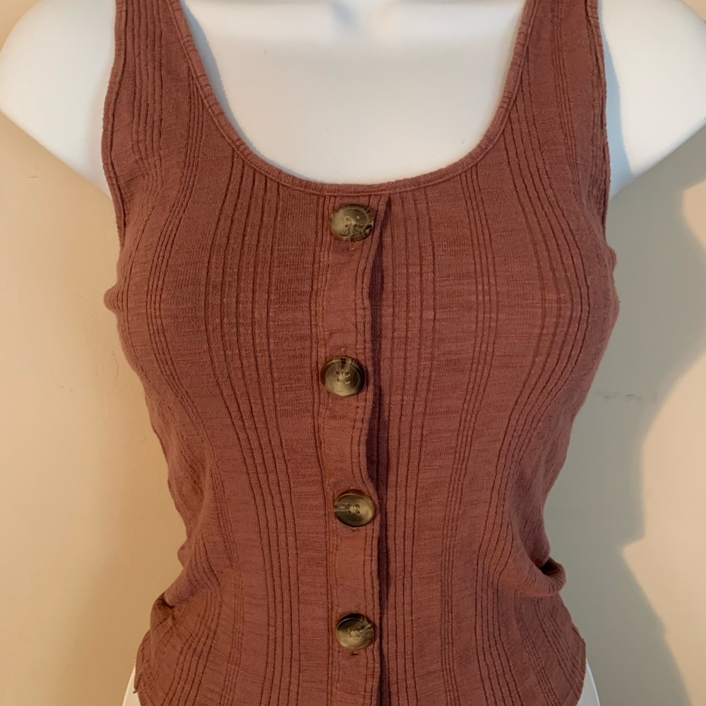 American Eagle tank top in mauve - Picture 2 of 6